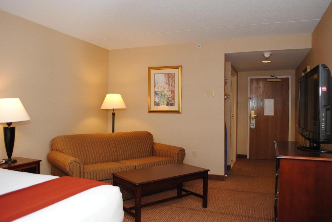 Holiday Inn Express Hotel & Suites Providence-Woonsocket By Ihg Rom bilde