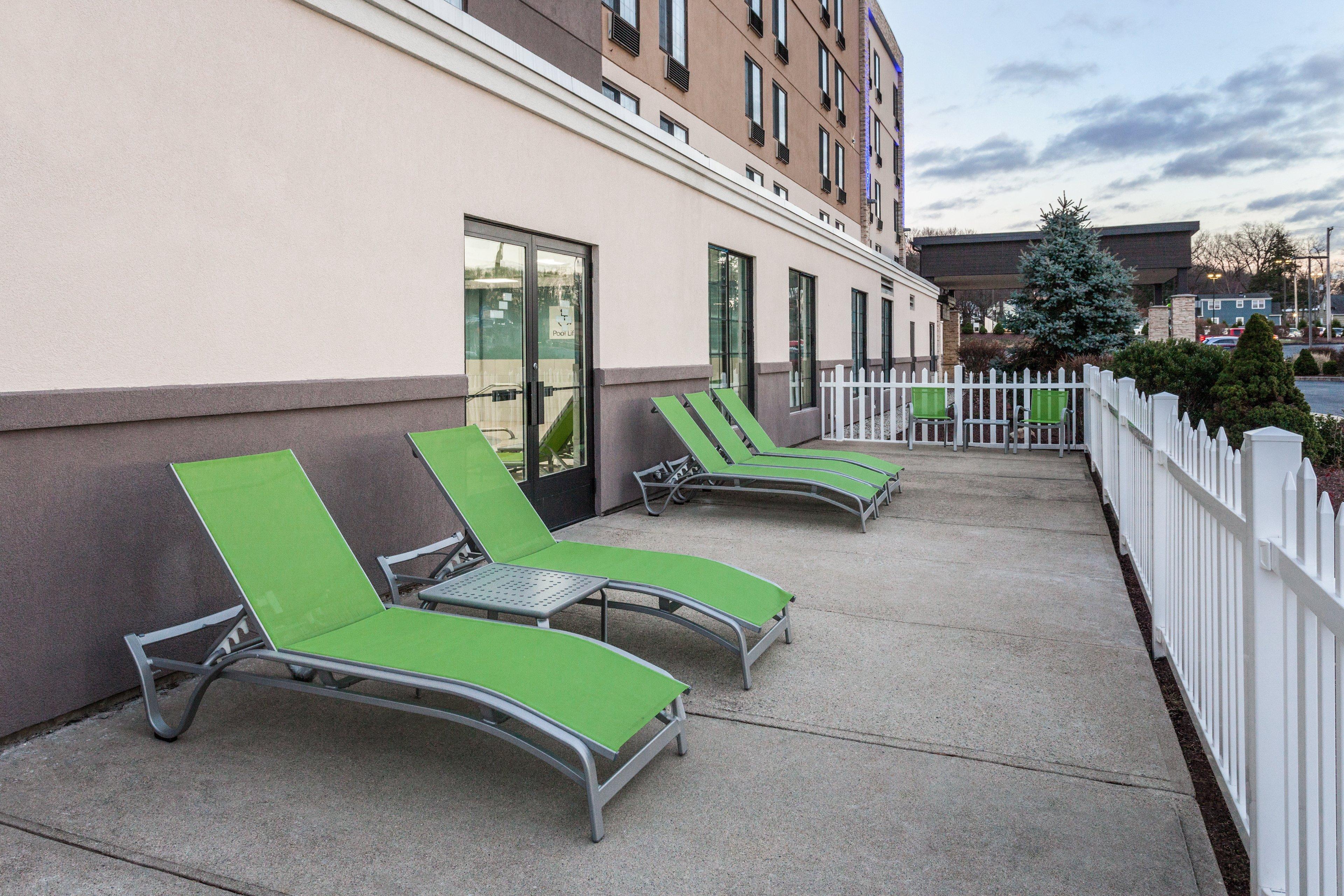 Holiday Inn Express Hotel & Suites Providence-Woonsocket By Ihg Eksteriør bilde