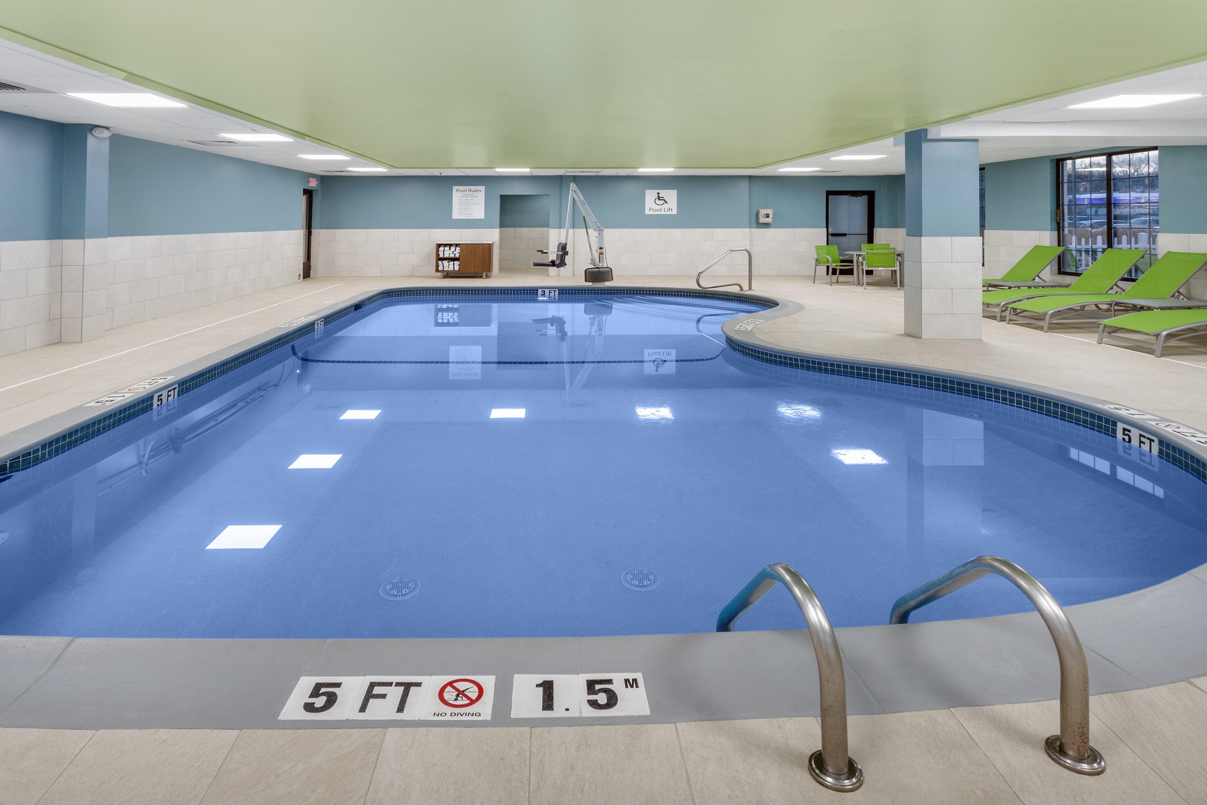 Holiday Inn Express Hotel & Suites Providence-Woonsocket By Ihg Eksteriør bilde