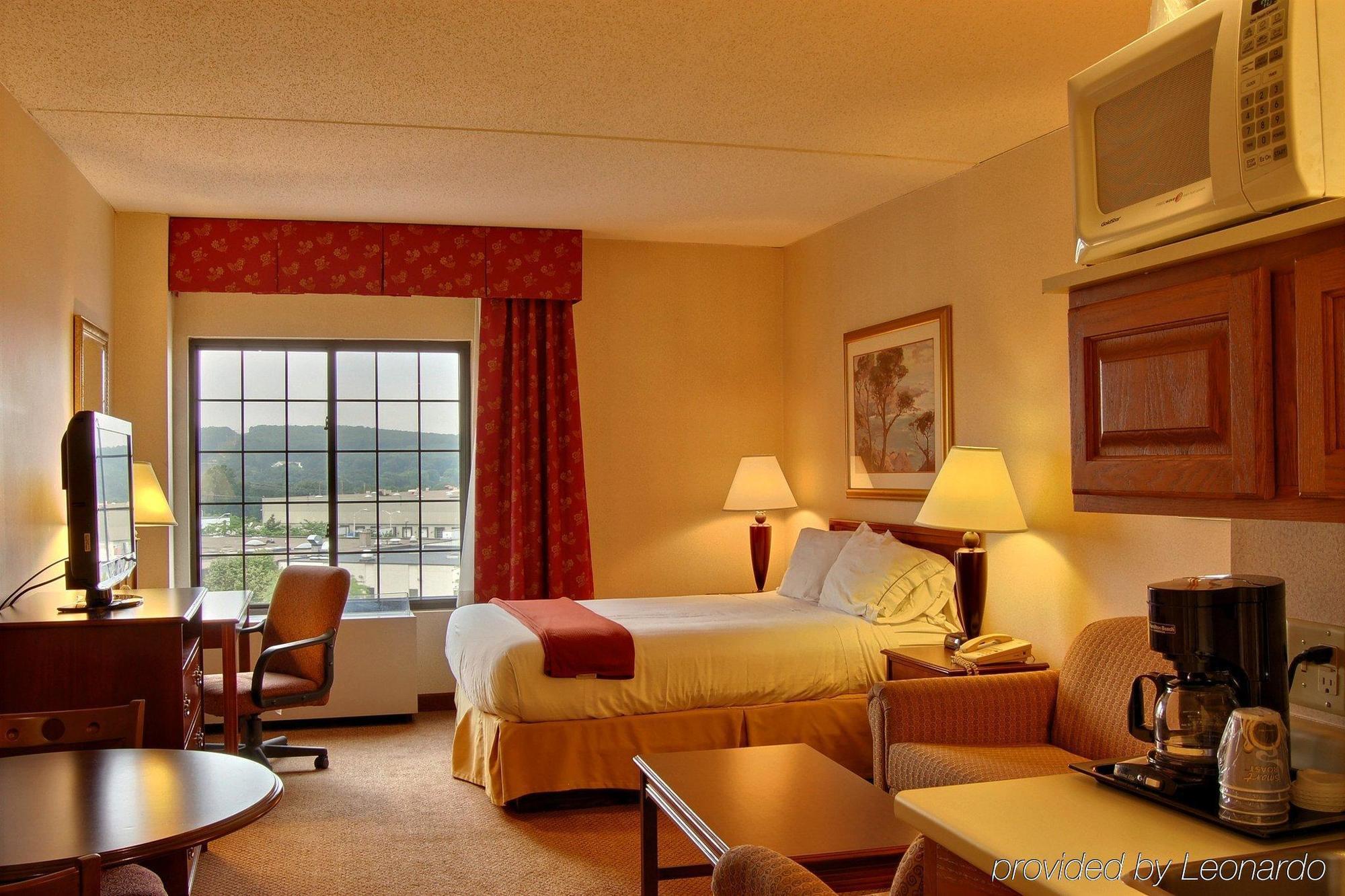 Holiday Inn Express Hotel & Suites Providence-Woonsocket By Ihg Eksteriør bilde