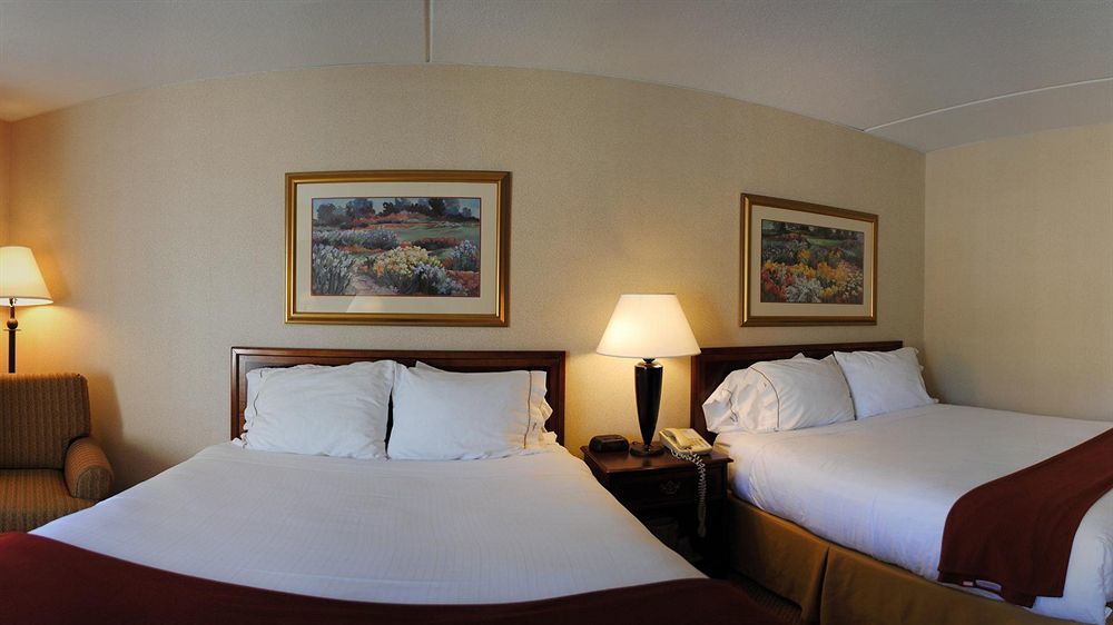 Holiday Inn Express Hotel & Suites Providence-Woonsocket By Ihg Eksteriør bilde