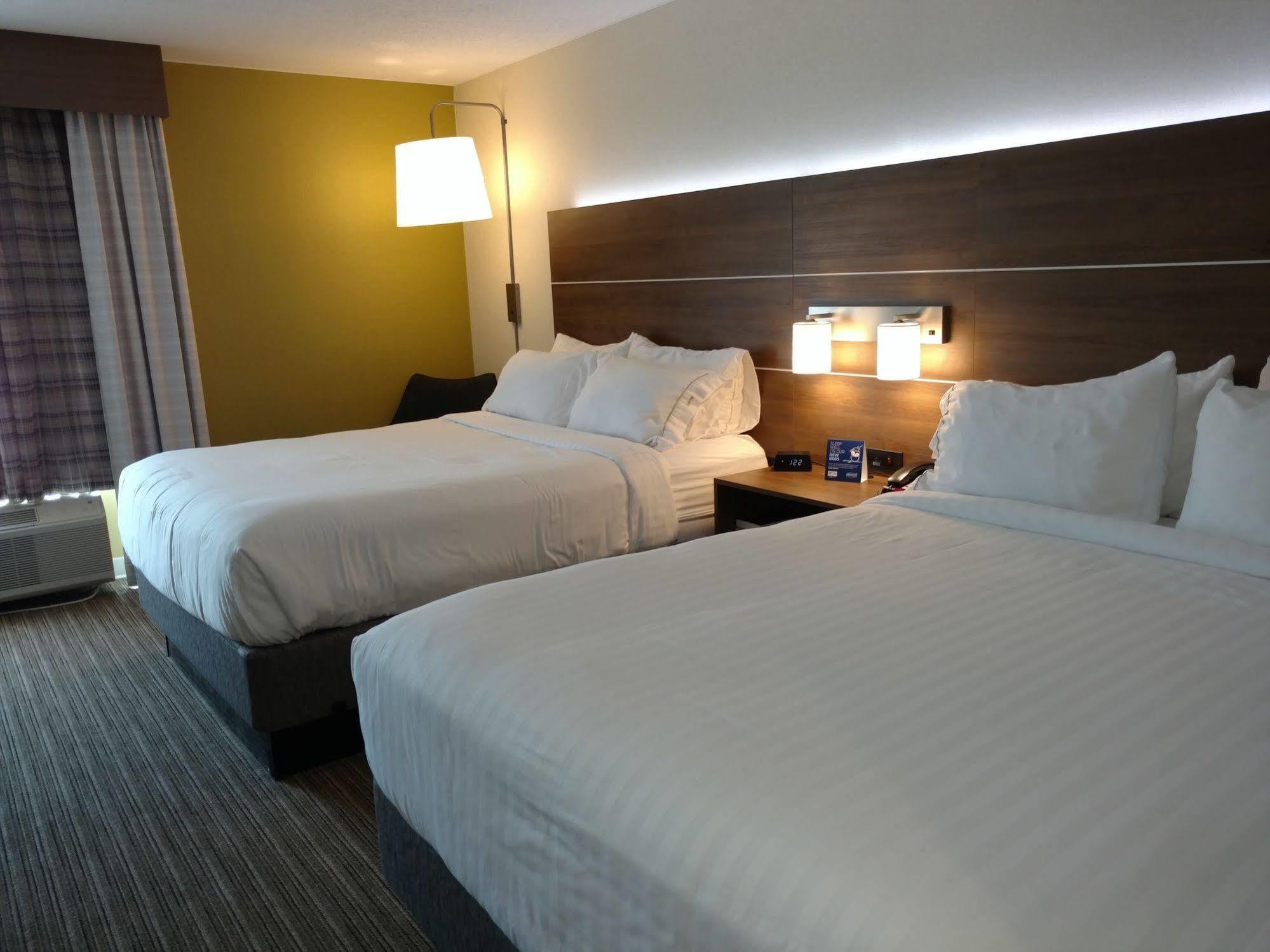 Holiday Inn Express Hotel & Suites Providence-Woonsocket By Ihg Eksteriør bilde