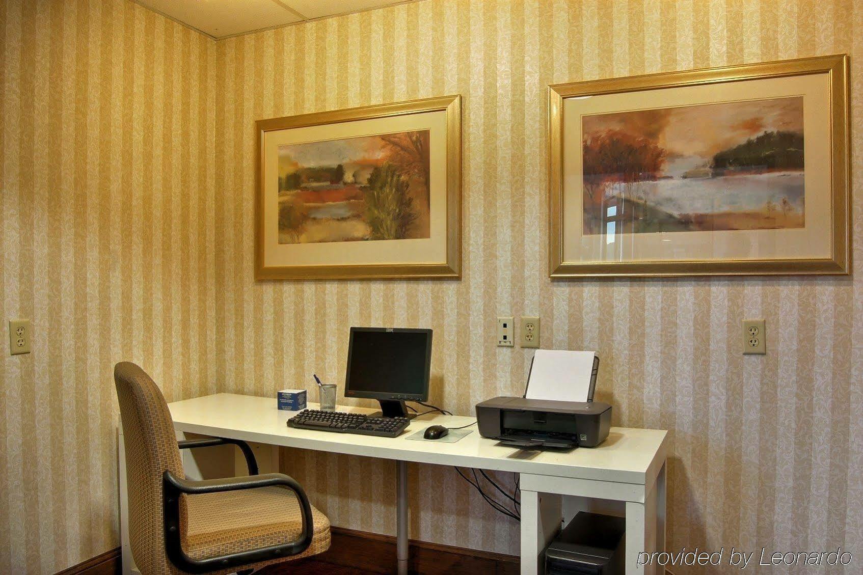 Holiday Inn Express Hotel & Suites Providence-Woonsocket By Ihg Business bilde